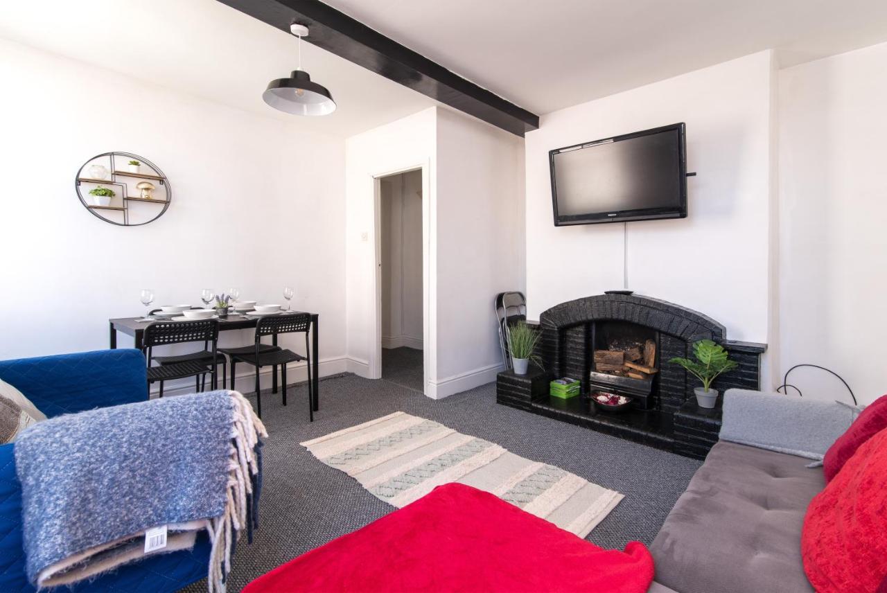 Characterful 2 Bed Apartment - Spacious & Comfy Castle Donington Εξωτερικό φωτογραφία